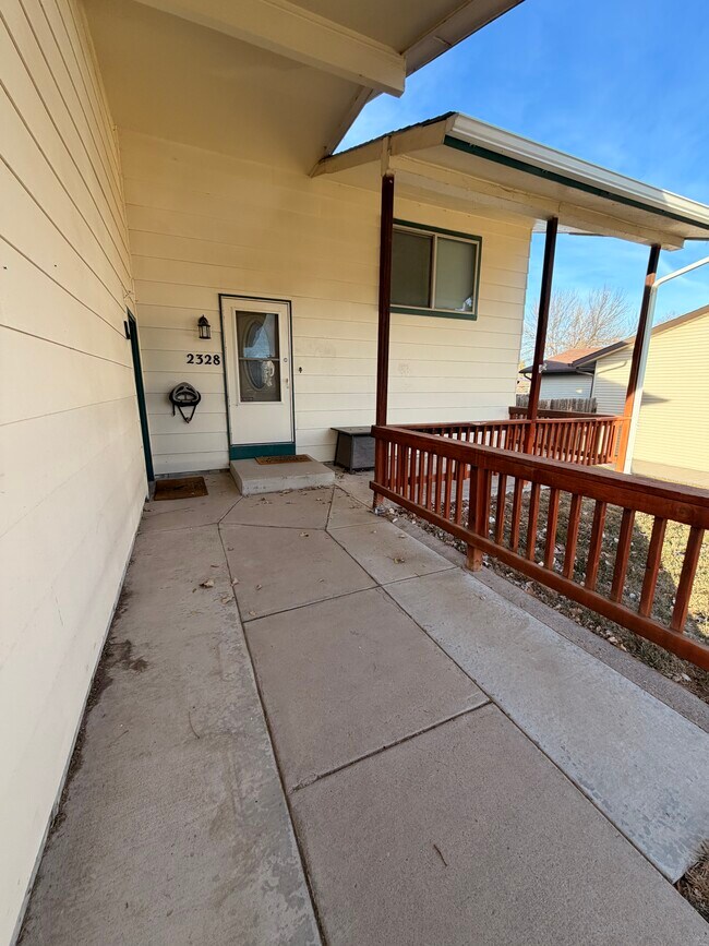 Foto del edificio - 2328 Apache St