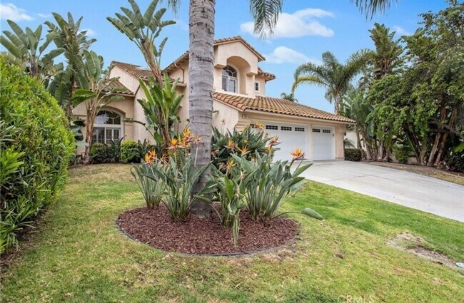 Foto del edificio - Vibrant 4 Bed/3 Bath Home in Oceanside