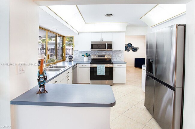 Building Photo - 3 br, 2 bath House - 4316 Jackson St # 4316
