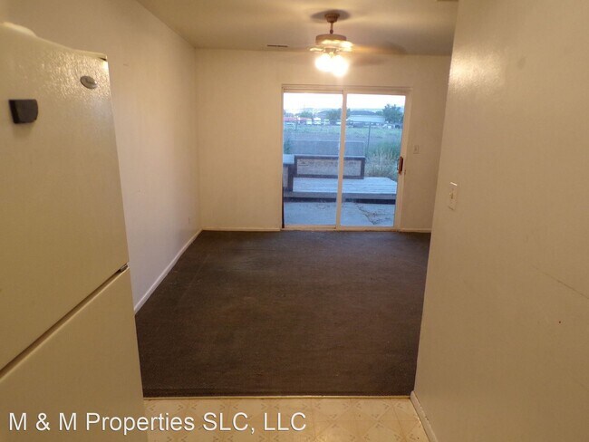 Building Photo - 3 br, 1.5 bath House - 7373 W Copperview Dr