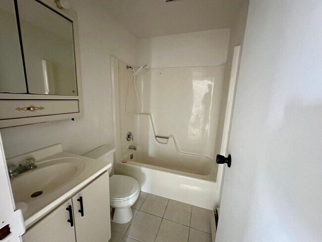 Foto del edificio - West Ave 4-Plex