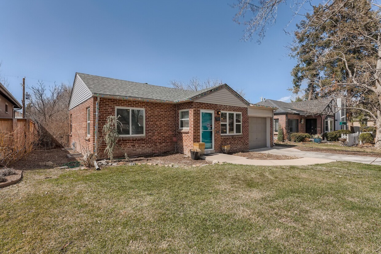 985 Forest St, Denver, CO 80220 House Rental in Denver, CO