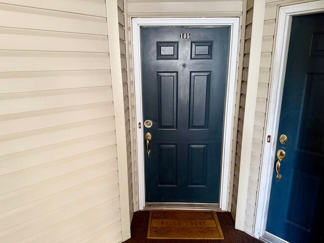 Building Photo - Ready NOW!!!! 2-Bedroom Condo In Ghent! Re...