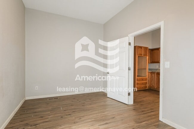 Building Photo - 4610 Alaska Ave