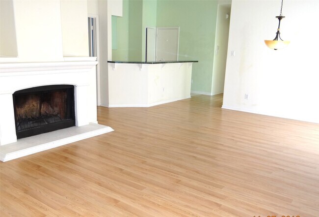 Building Photo - 15911 Timber Chase Dr