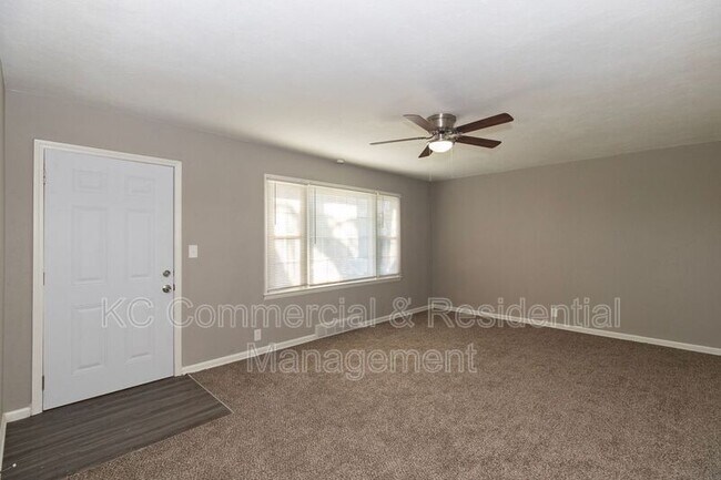 Building Photo - 708 SW 19th St