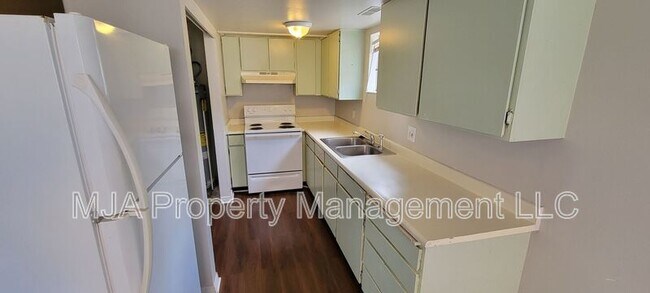 Building Photo - 3349 W 4100 S