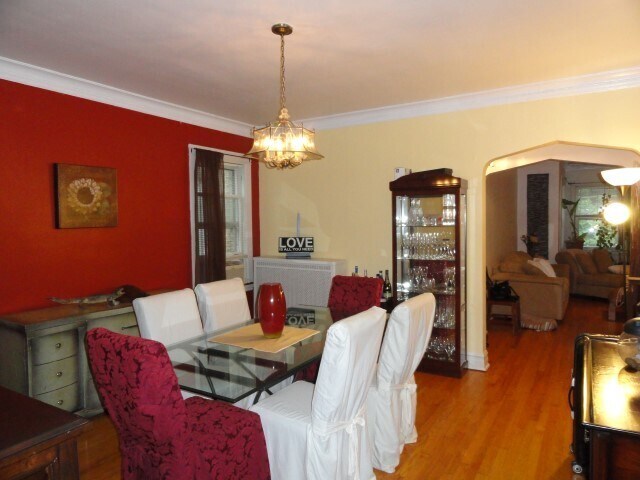 Foto del edificio - 5134 W Cullom Ave