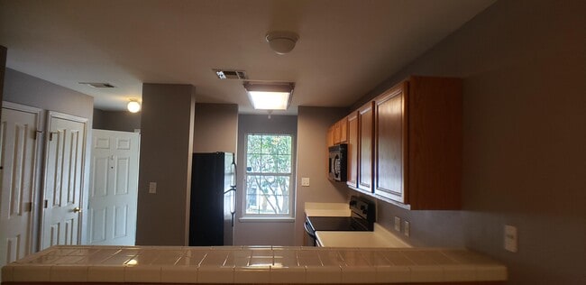 Foto del edificio - 19 Autumn Pass