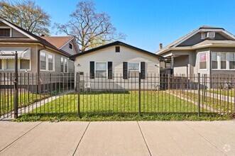 Building Photo - 10622 S Eggleston Ave