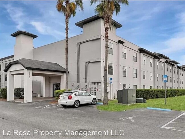 Building Photo - 2 br, 2 bath House - 2323 MCCOY RD Unit#502