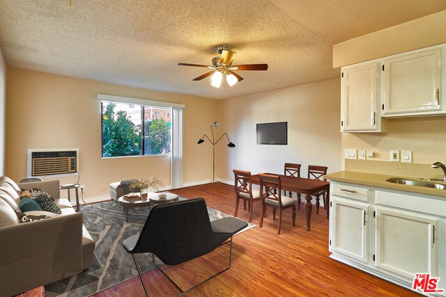 Building Photo - 820 S St Andrews Pl