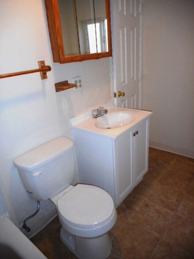 647 Valley Rd Unit 1/2, Reno, NV 89512 Room for Rent in Reno, NV