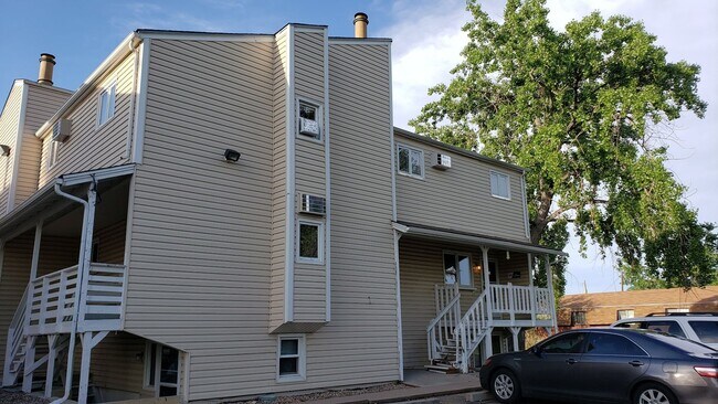 Foto del edificio - 9523 W Alameda Ave