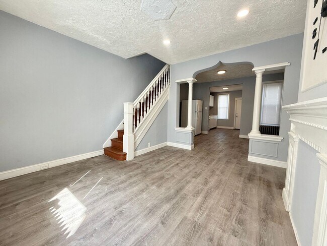 Building Photo - Amazing West Oak Lane 3bd/1ba Available NOW!