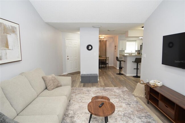 Building Photo - 8754 Mallard Reserve Dr