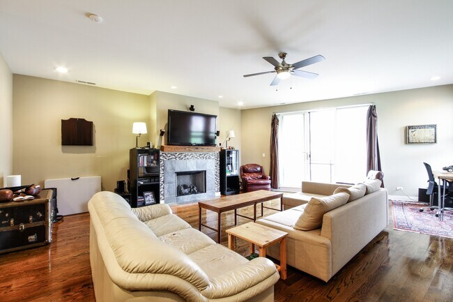 Foto del edificio - 1353 N Sedgwick St