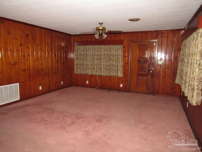 Building Photo - 35 Patton Dr