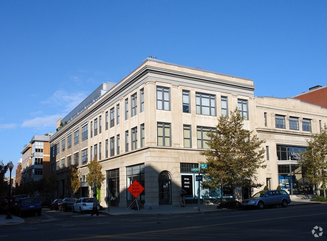 Building Photo - Lofts 14