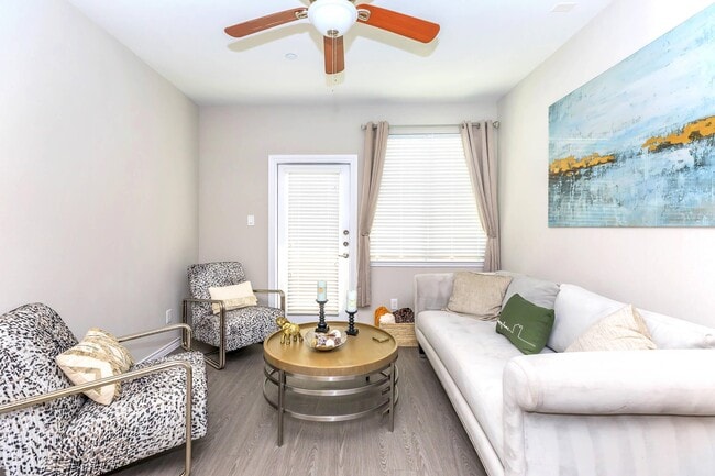 Building Photo - Discover Your New Home Today