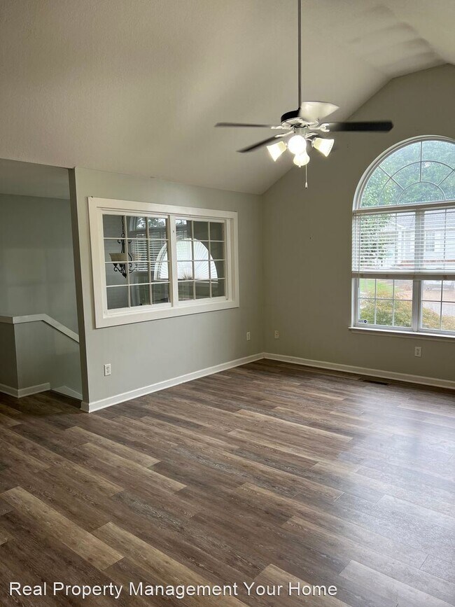 Building Photo - 3 br, 3 bath House - 10118 Fielding Rd