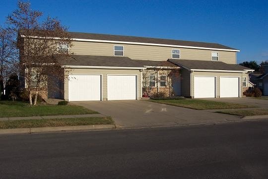 Primary Photo - 1121 Mark Ave