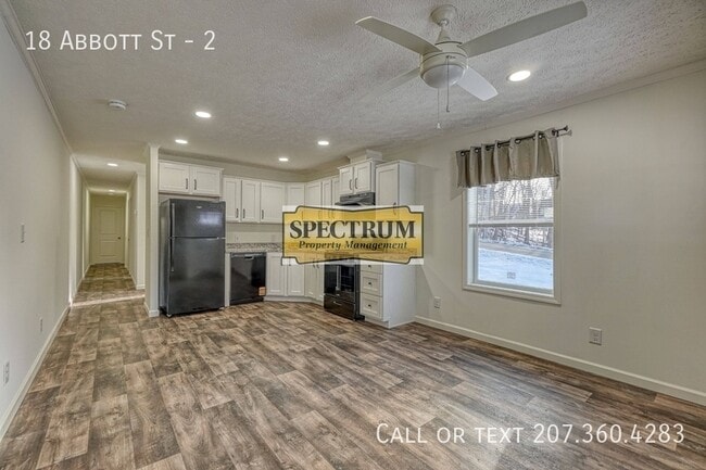 Building Photo - 18 Abbott St