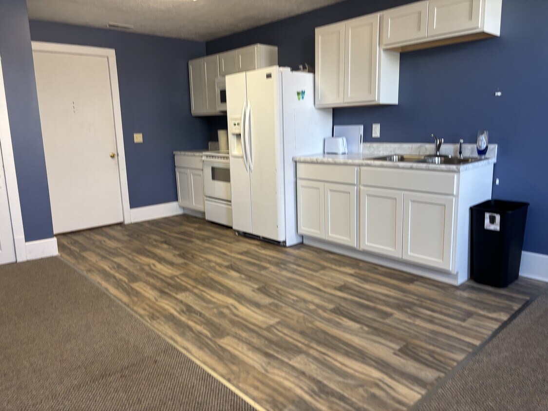 Foto principal - 121 W Main St