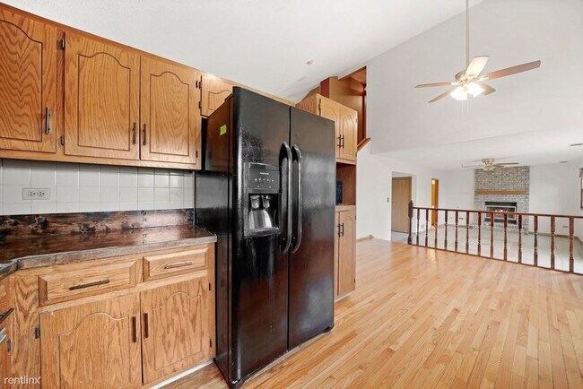 Building Photo - 3 br, 2 bath House - 1608 Timberline Dr