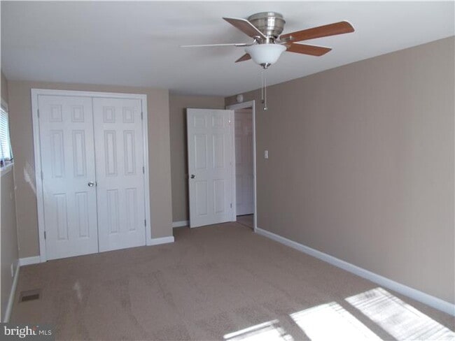 Building Photo - 660 Windsor Ave