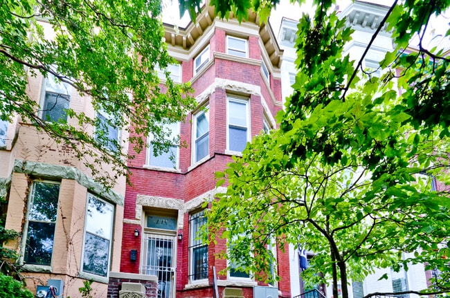 Building Photo - 118 W St NW