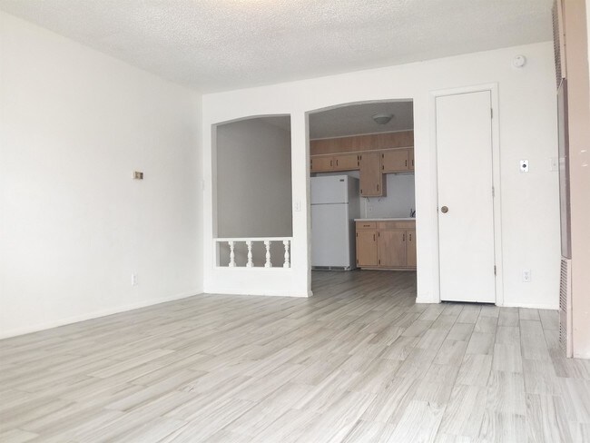 Building Photo - 3609 Sheridan St
