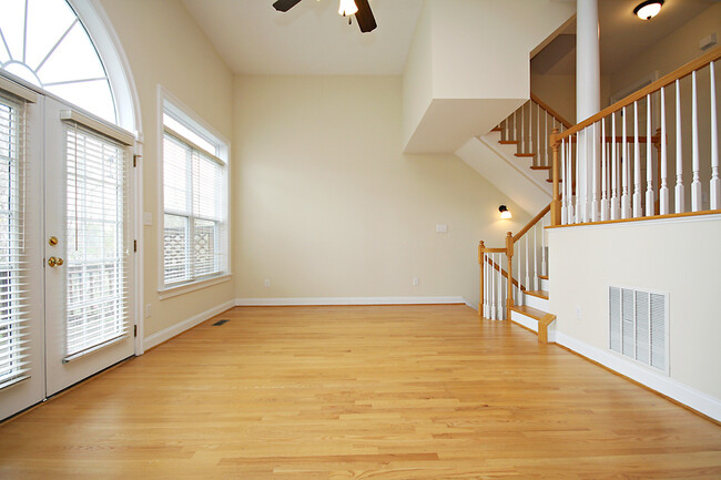 Foto del edificio - Spacious Glenwood Station Townhouse