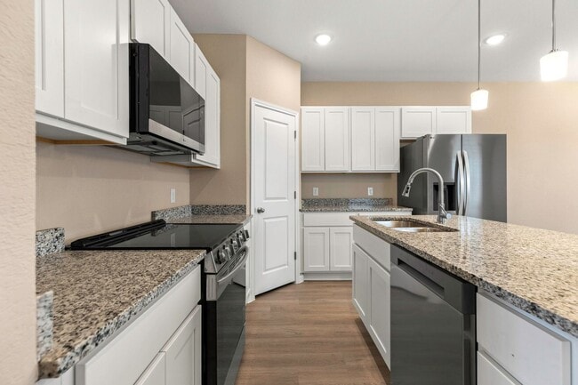 Building Photo - 2805 Armaan Way