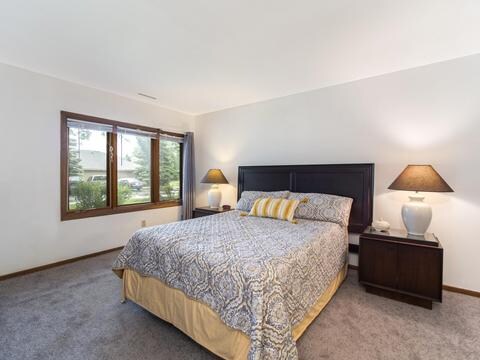 Foto del edificio - 6966 N Lincolnshire Cir