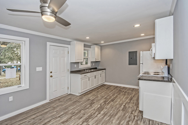 Foto del edificio - 1102 N Hillside Dr