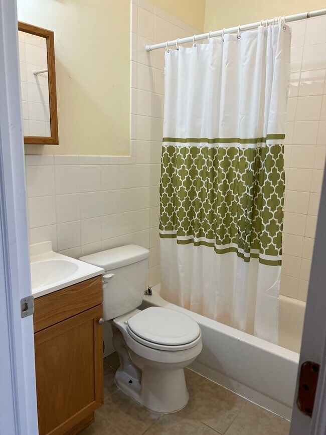 Photo - 676 N 33rd st 2FL Apartment