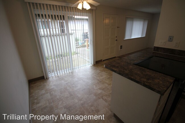 Building Photo - 2 br, 1 bath House - 777 Boone Rd SE #12