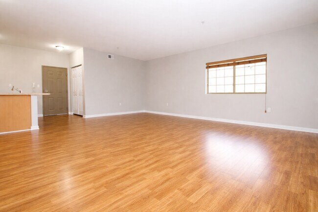 2 dormitorios, 1 baño con estudio - Apartments at The Schoolhouse