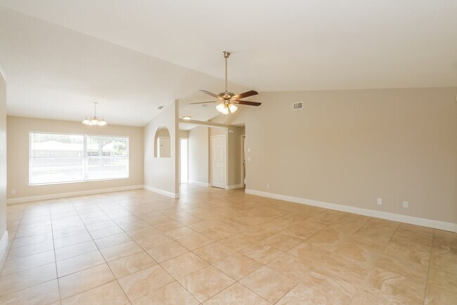 Foto del edificio - 4708 31st St Ct E