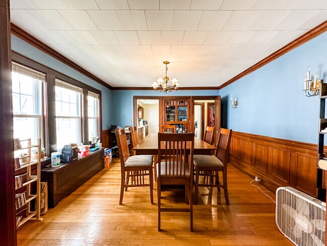 Building Photo - 3 Seagrave Rd