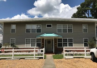 Building Photo - 525 26th St