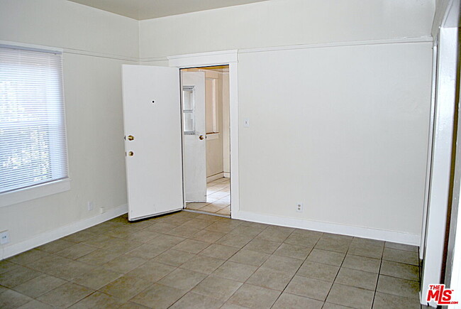 Building Photo - 5346 Monroe St