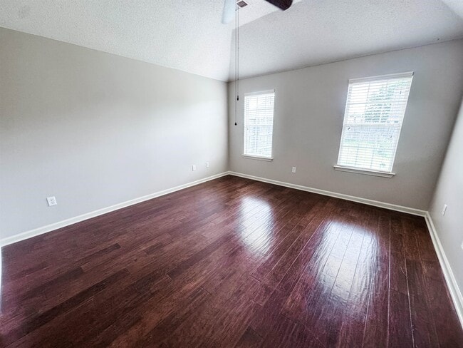 Foto del edificio - 1532 Pemberton Ln