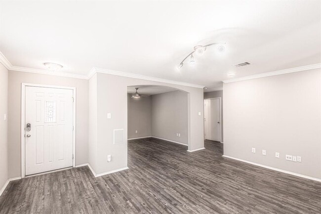 Foto del edificio - 180 Onyx Lake Dr