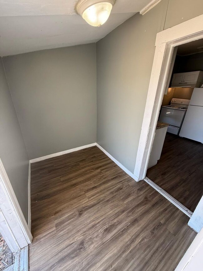 Foto del edificio - Remodeled 2/1 in Lakeland- Move-In Ready!