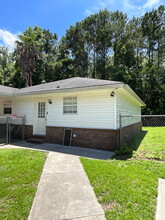 Building Photo - 452 Lemans Dr