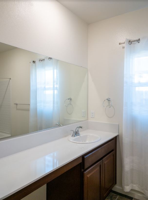 Foto del edificio - 4264 Lasalle Dr