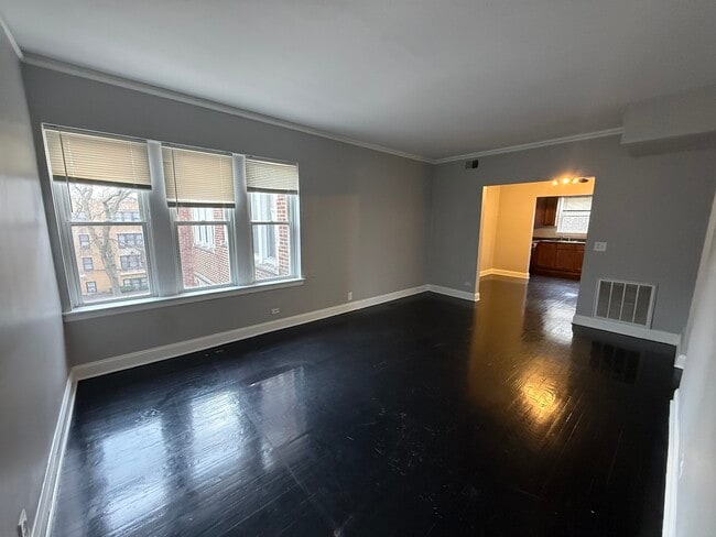 Foto del edificio - 7344 N Damen Ave