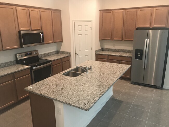 Foto del edificio - 4 Bedroom at Westside Village Heart of Win...